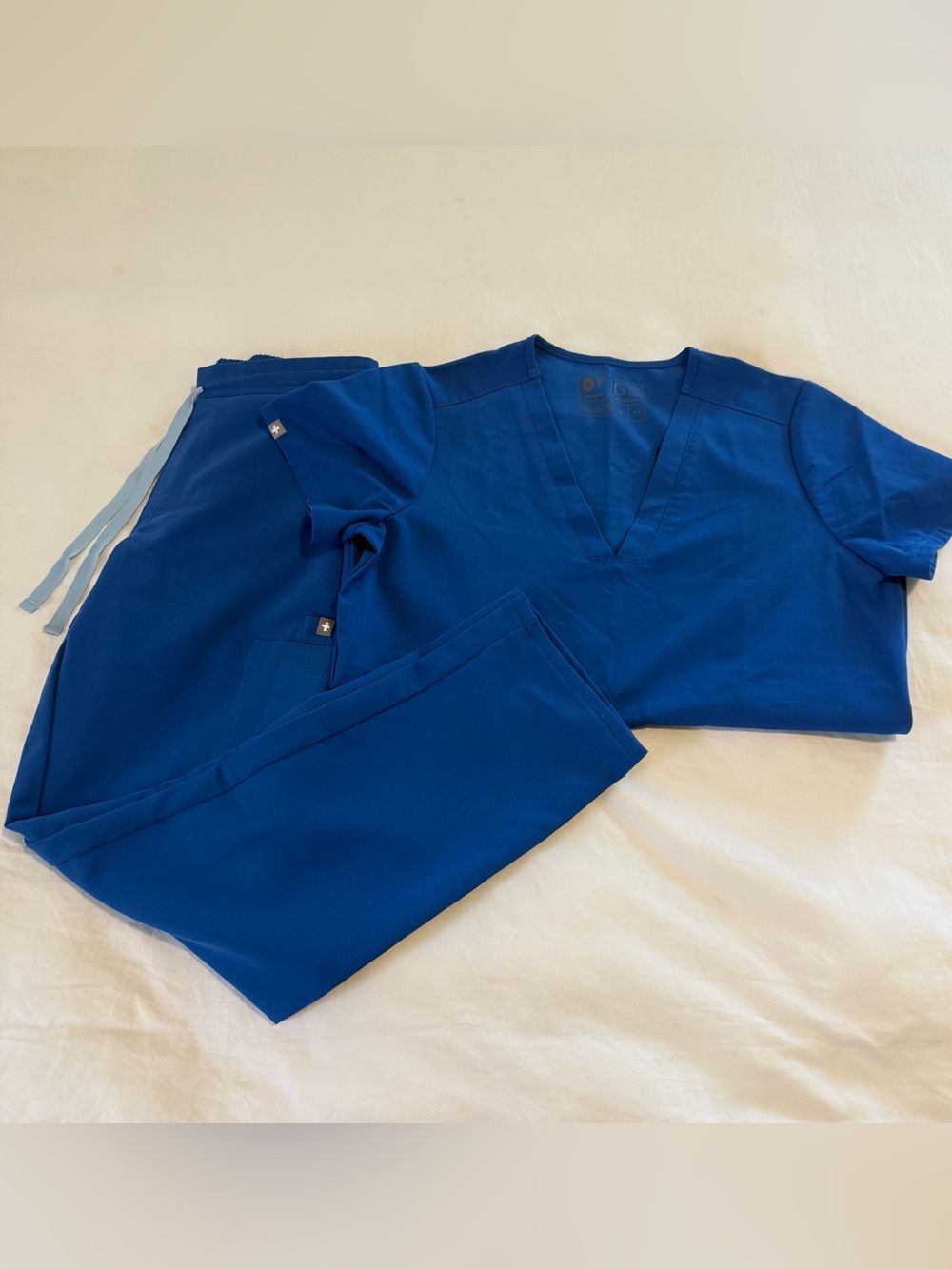 FIGS Royal Blue scrub set - XS top & XS bottom